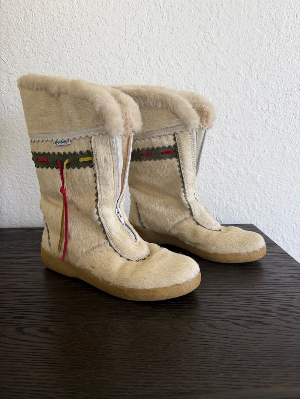 Vintage Pajar Women’s Cream real-Fur Aprés Ski Winter Boots Front Zip size 40
